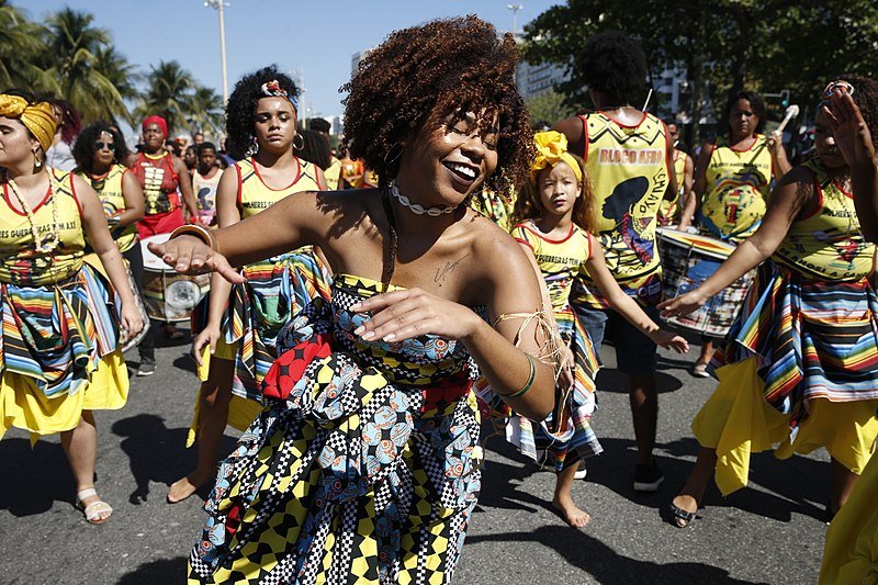 Mulheres marcham em Copacabana para celebrar dia da Mulher Negra Latino-americana e Caribenha durante a 3ª Marcha das Mulheres Negras no Centro do Mundo